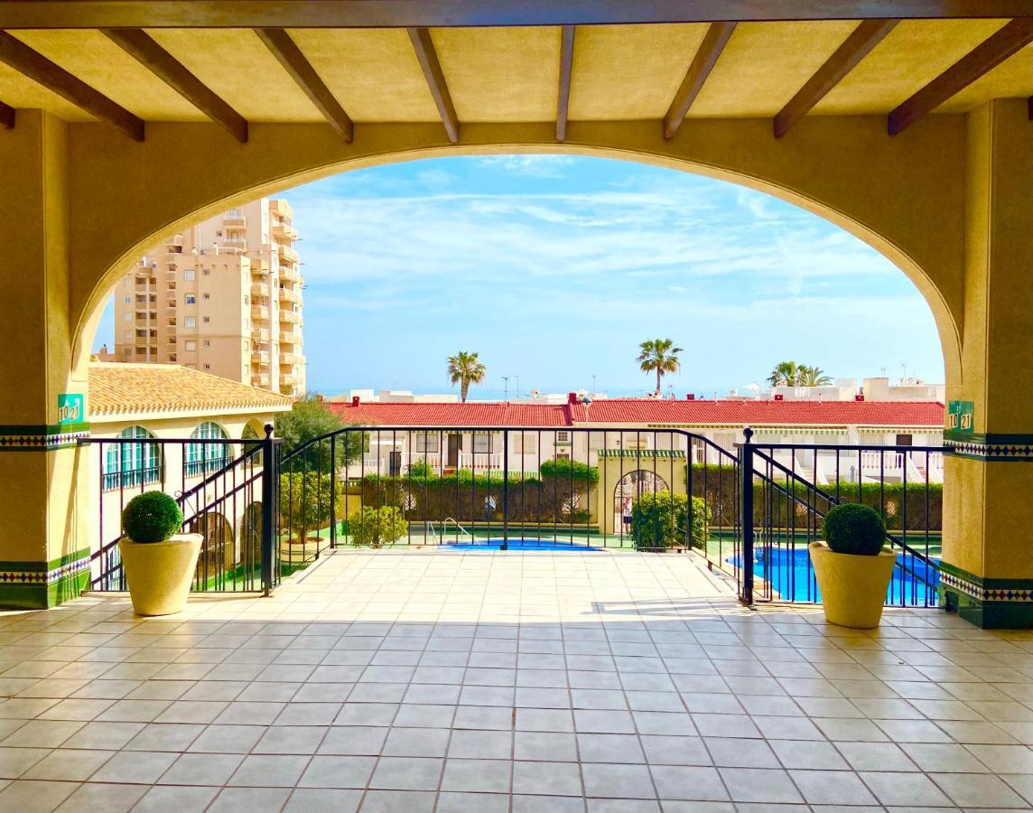 Beautiful Apartment Near Lamata Beach With Panorama Sea View!!! 또레비에하 외부 사진