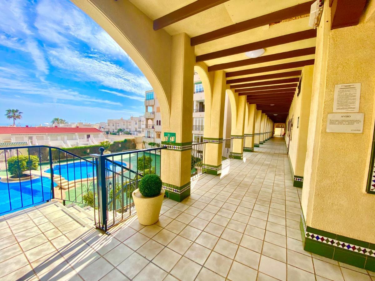 Beautiful Apartment Near Lamata Beach With Panorama Sea View!!! 또레비에하 외부 사진
